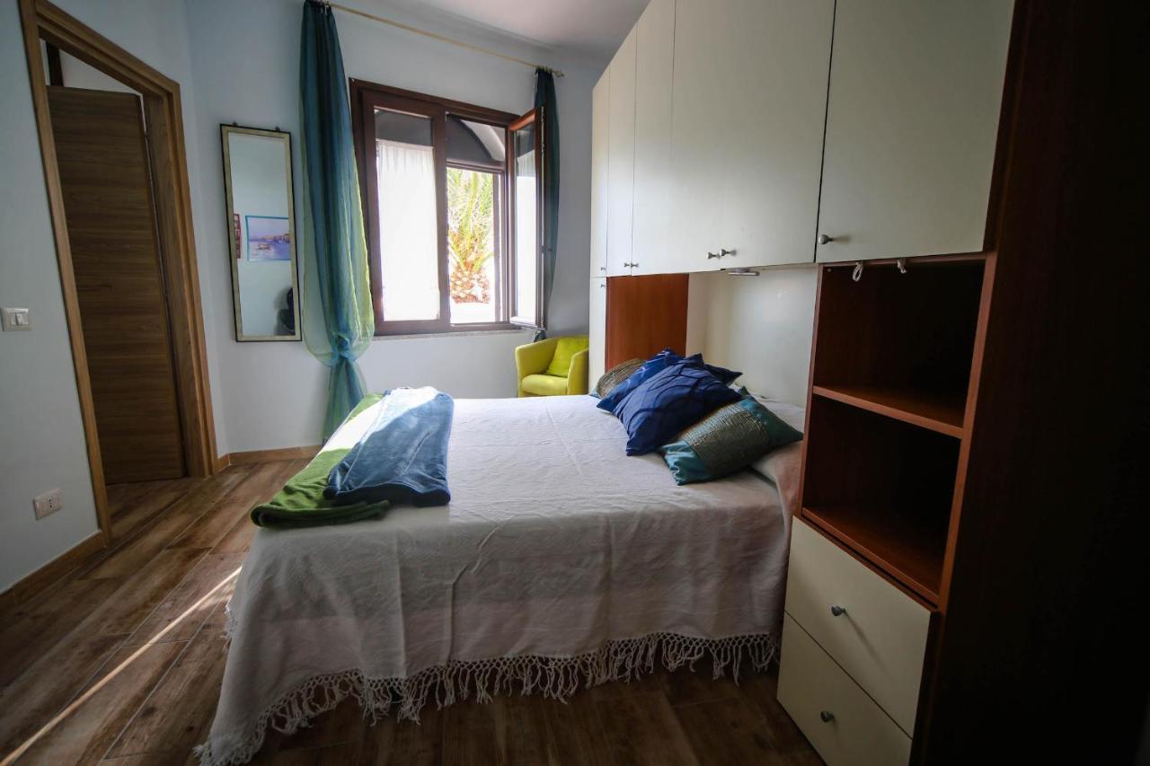 Affittacamere Oasi Di Padru B&B Magomadas Kültér fotó
